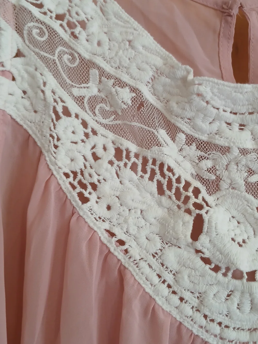 Candie's Blush Pink Sleeveless Lace Yoke Tank